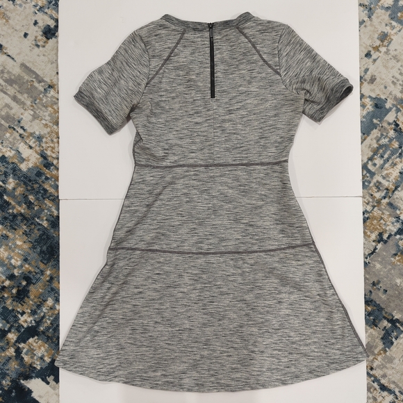 Athleta En Route Ponte Gray Knit Shortsleeve Dress - Women's Medium Casual Comfy - Picture 3 of 16